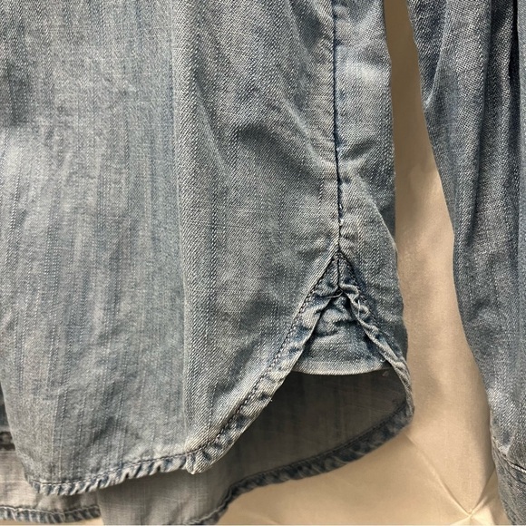 American Eagle chambray button down Boyfriend fit size medium - Picture 8 of 13